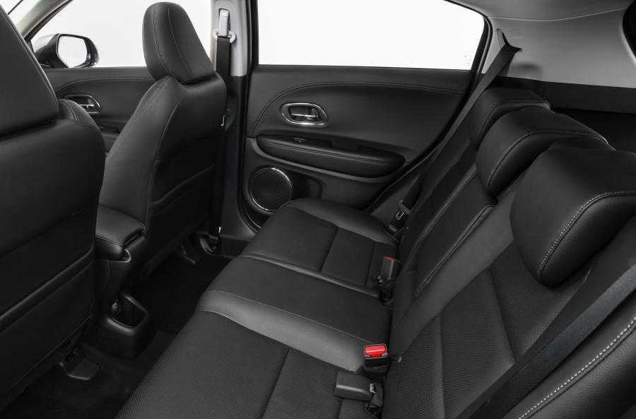 Интерьер Honda HR-V VTi-LX 2018 года  (AU) (фото 16 из 25)